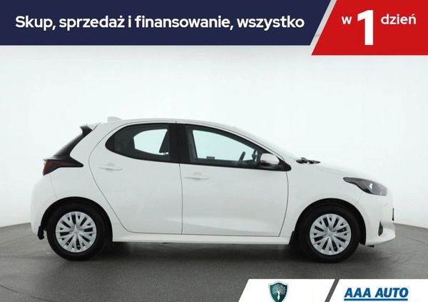 Toyota Yaris cena 84000 przebieg: 8883, rok produkcji 2022 z Bełchatów małe 191